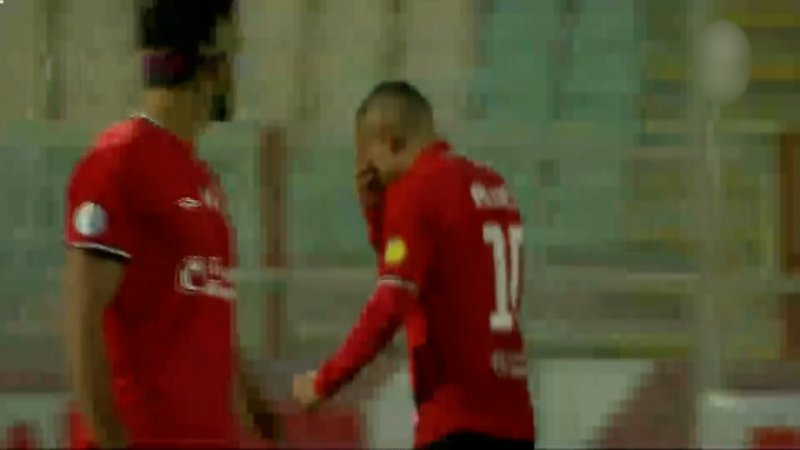 اخراج ریکاردو آلوز پس از مشورت داور با کمک خود