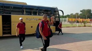 ورود بازیکنان و کادر فنی فولاد خوزستان به ورزشگاه