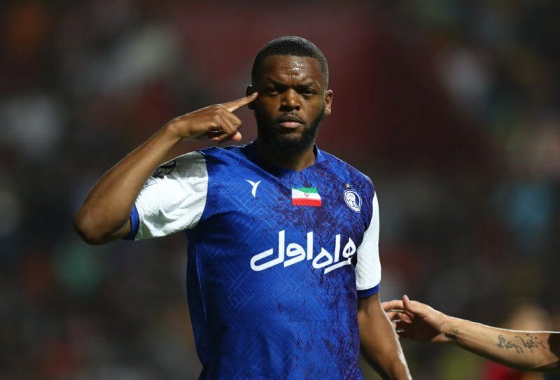 یامگا: با مربی کار می‌کنیم که سال‌ها فوتبال بازی کرده است