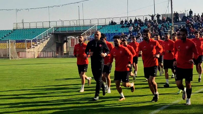 اختصاصی - آغاز تمرینات پرسپولیس با تشویق هواداران