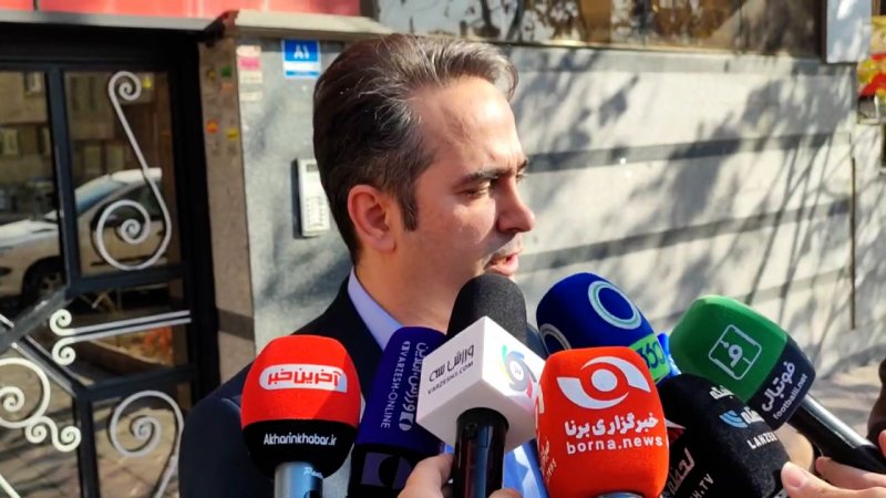 درود بر شرف سرمربی و بازیکنانم که قراردادشان را کم کردند