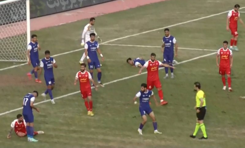 اعلام پنالتی برای پرسپولیس مقابل استقلال خوزستان
