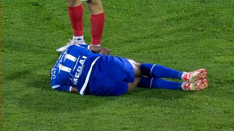 خطای شدید بازیکن نساجی روی کوین یامگا