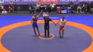 پیروزی آذرپیرا مقابل رادوسلاو باران در وزن (97Kg)