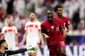 گل دوم قطر به لبنان توسط معزعلی