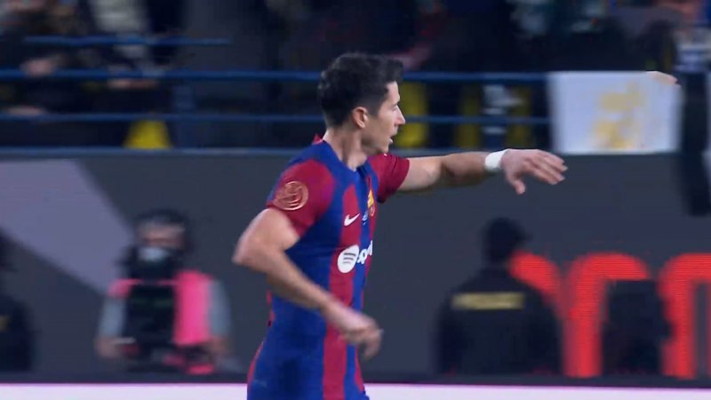 گل اول بارسلونا به رئال مادرید با سوپرگل لواندوفسکی