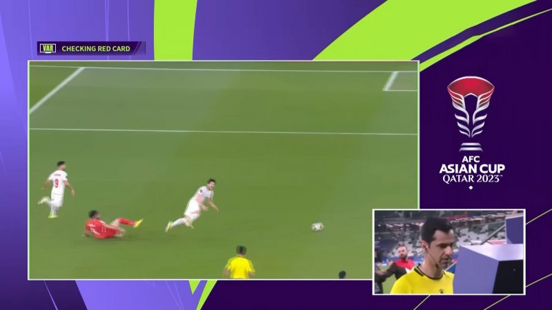 VAR کارت قرمز بازیکن فلسطین را برگرداند 