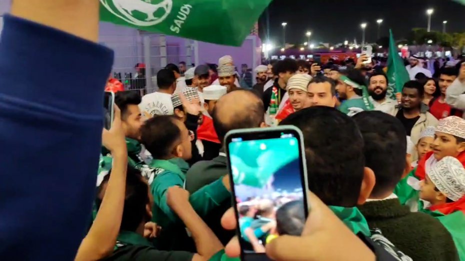 حال و هوای هواداران عربستان و عمان  پیش از مسابقه