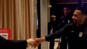 ورود تیم ملی به هتل محل اقامت خود و تبریک رئیس فدراسیون 