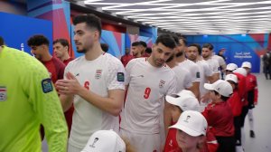 ورود بازیکنان تیم ملی برای شروع مسابقه مقابل قطر 