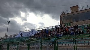 هواداران اندک اما پرشور انزلی‌چی‌ها در استادیوم فولادشهر 