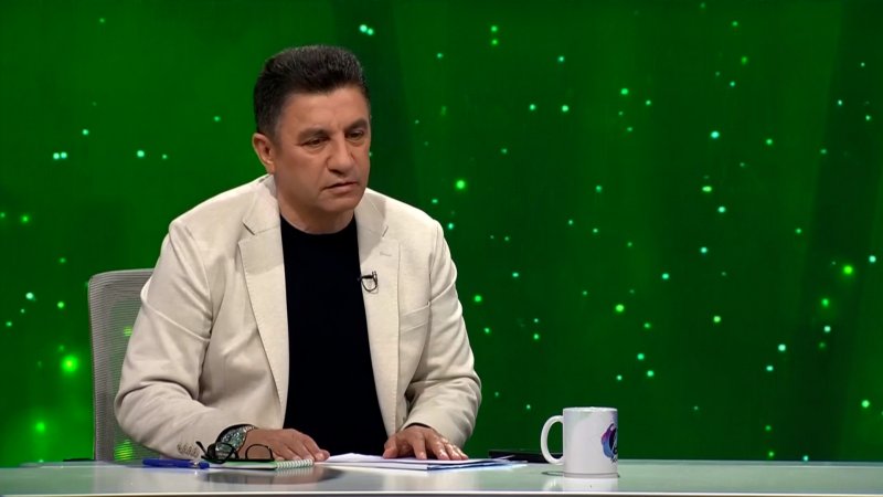 فقط من و قطبی برای حذف تیم ملی عذرخواهی کردیم