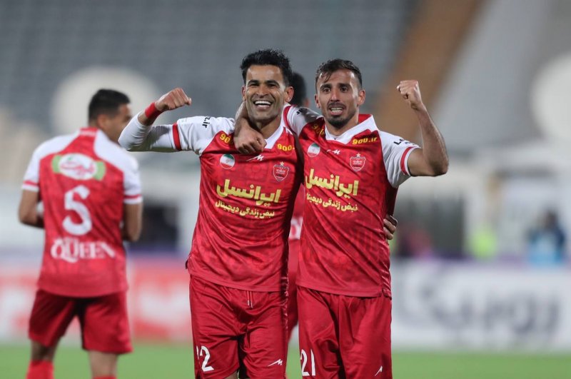 گل اول پرسپولیس به تراکتور (عیسی آل‌کثیر)