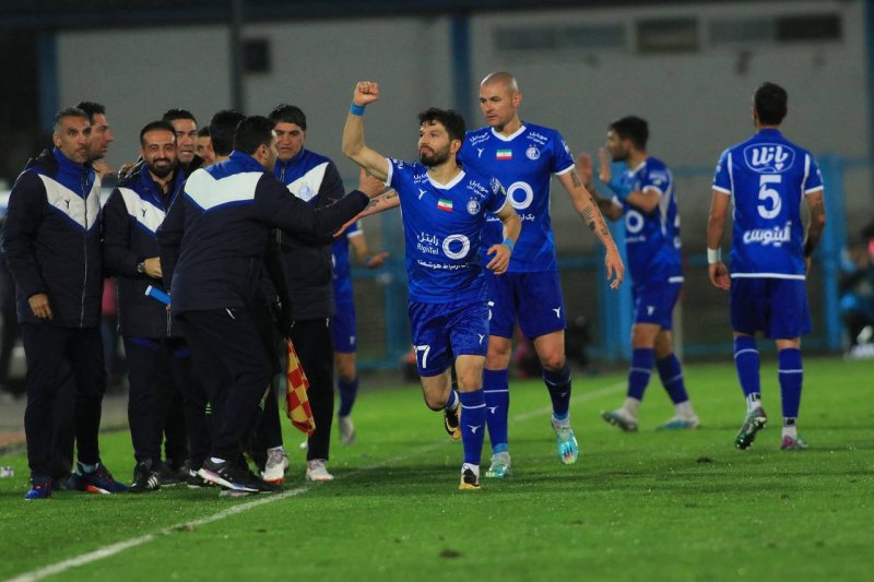 گل اول استقلال به ملوان توسط جلال‌الدین ماشاریپوف