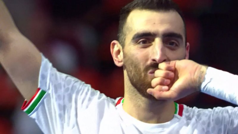 گل سوم ایران به کویت توسط احمد عباسی
