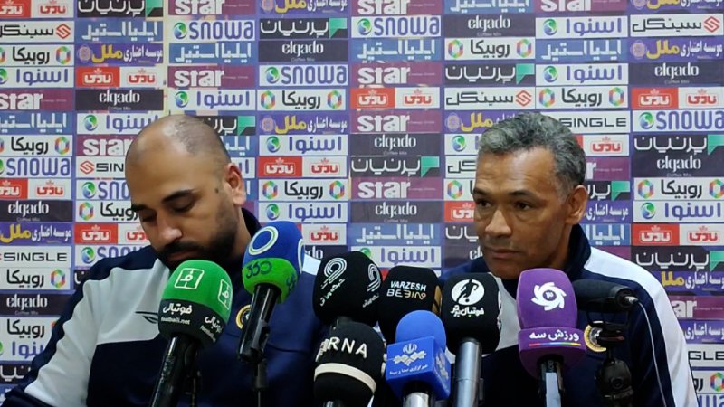 مورایس: جوری حرف می‌زنند انگار سپاهان هرسال قهرمان می‌شده