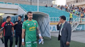ورود دو تیم هوادار و پرسپولیس به زمین