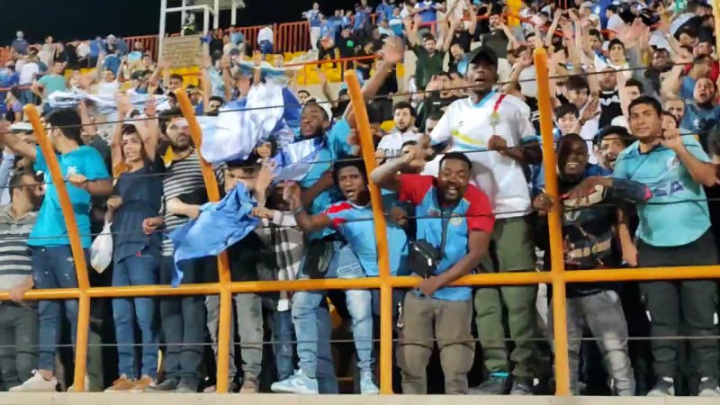 شادی هواداران اهل کنگو پس از برد استقلال