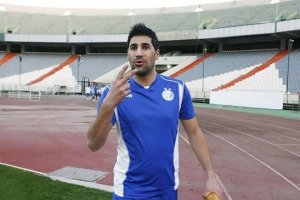 بیک‌زاده: پرسپولیس آسیا را بیخیال شود!