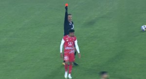  اخراج ایوب العملود و 10 نفره شدن پرسپولیس