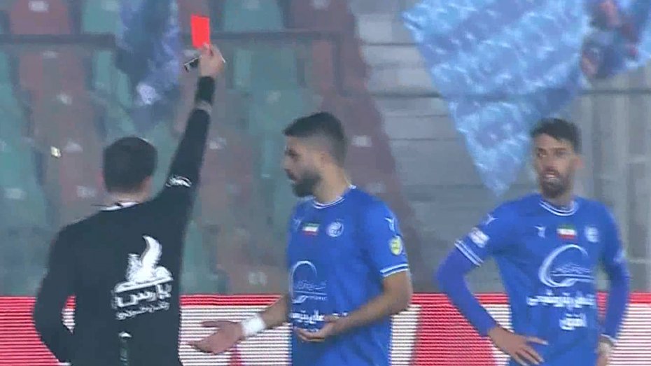 اخراج آرش رضاوند و 10 نفره شدن استقلال