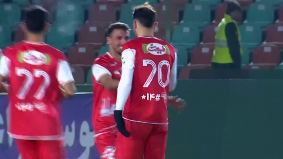 گل پنجم پرسپولیس به هوادار توسط اورونوف