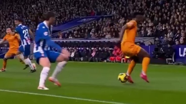 دریبل عجیب وینیسیوس در دیدار برابر اسپانیول