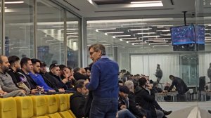 حضور مانیکونه در ورزشگاه آزادی