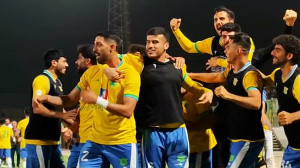 نفت آبادان و جشن بزرگ گل‌زنی در خانه