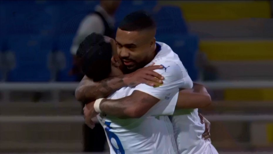 گل چهارم الهلال به الرائد توسط مالکوم