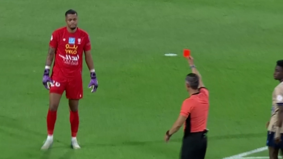 کارت قرمز پائولو ویتور مقابل النصر