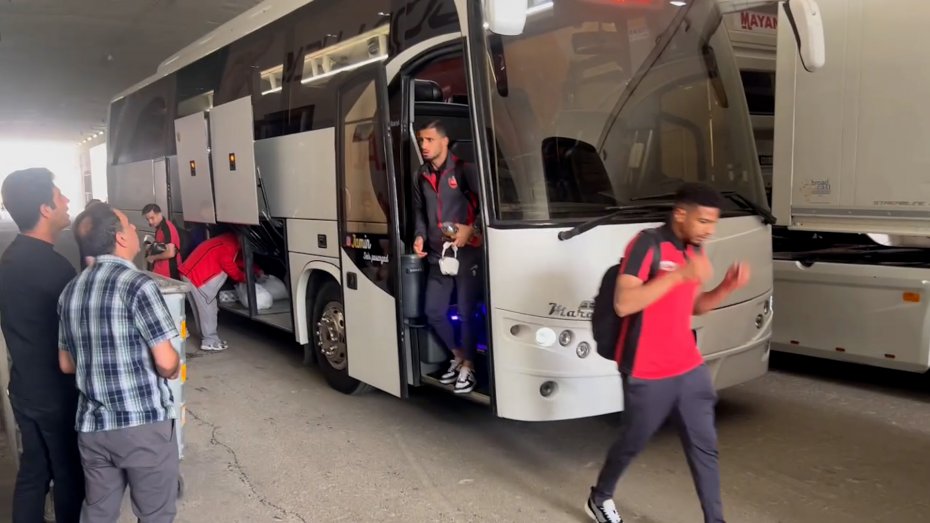 ورود پرسپولیس به ورزشگاه آزادی 