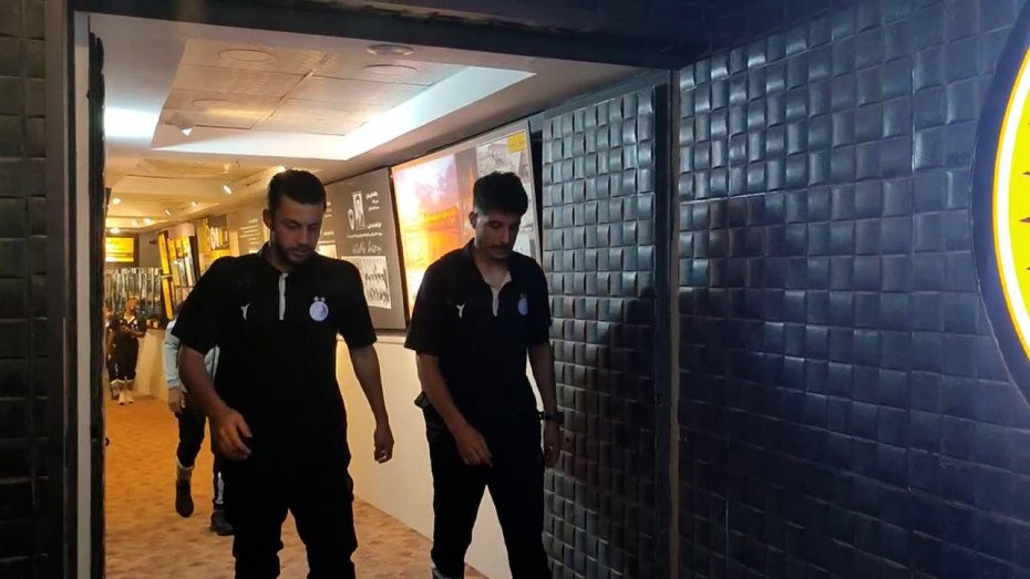 بازیکنان استقلال بدون مصاحبه نقش‌جهان را ترک کردند