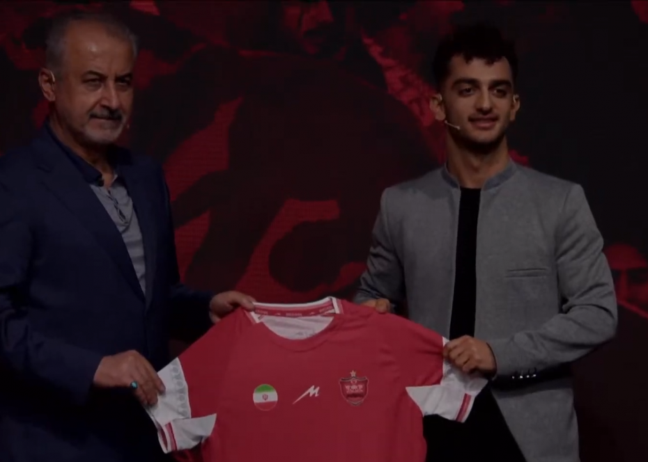 فخریان: مادرم آرزو داشت لباس پرسپولیس را بپوشم