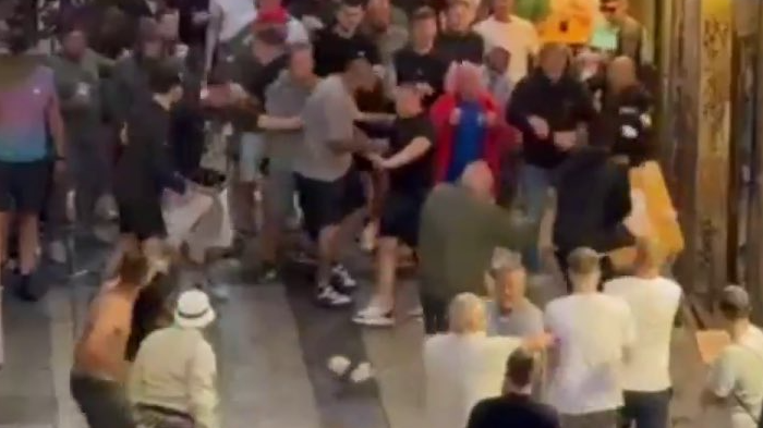 درگیری هواداران منچستریونایتد و تاتنهام در شهر بیلبائو