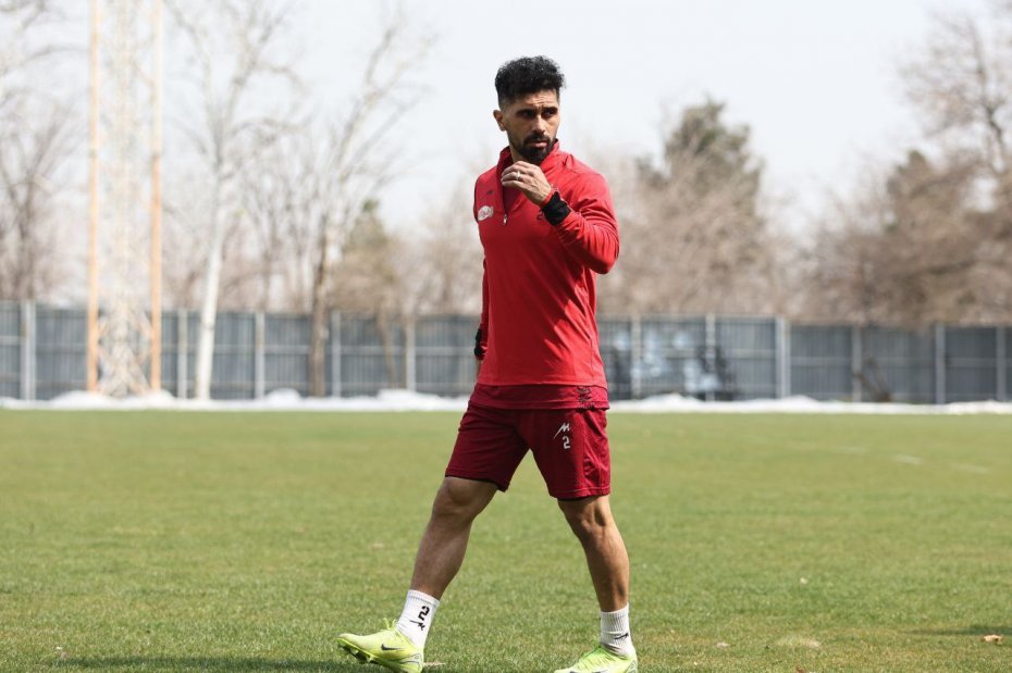 پشت پرده تمدید کاپیتان پرسپولیس چیست؟!