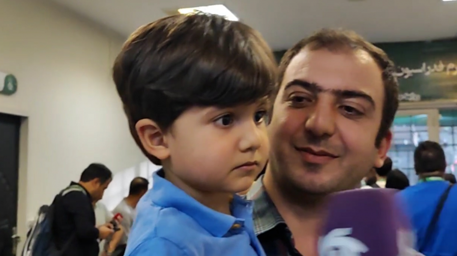 واکنش جالب کودک استقلالی به قهرمانی با گل روزبه