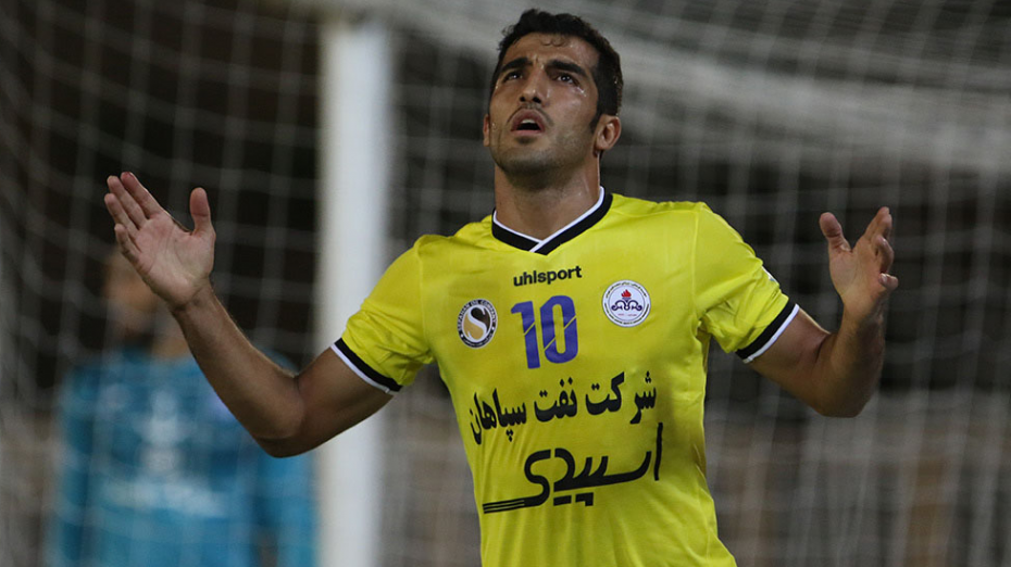 گل‌تاریخی وحید امیری به پرسپولیس با پیراهن نفت