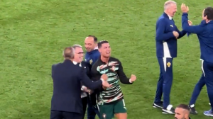 رونالدو پنالتی آخر را نگاه نکرد!