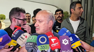 تاج: نظر قلعه نویی ترکیب روانخواه و مانیکونه بود