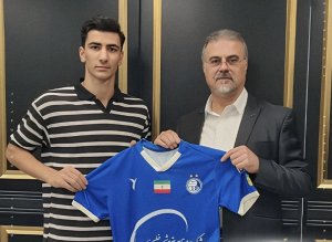 رزاقی‌نیا، اولین بازیکن جدید این فصل استقلال