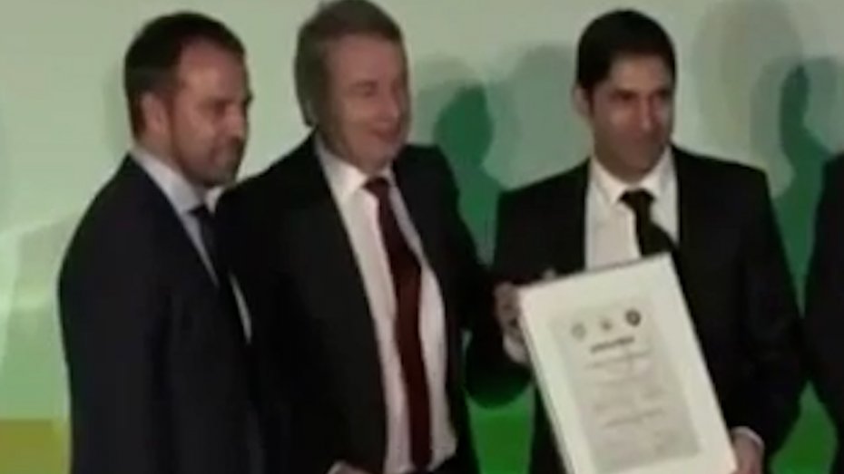 اخذ مدرک پرو لایسنس مربیگری هاشمیان در سال 2014