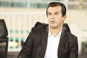استیلی: چون قرارداد نداشتم راحت از تیم جدا شدم