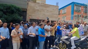 لحظه حضور قلیچ در میان هواداران معترض استقلال