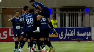 گل اول گل گهر به آلومینیوم (عیدی)