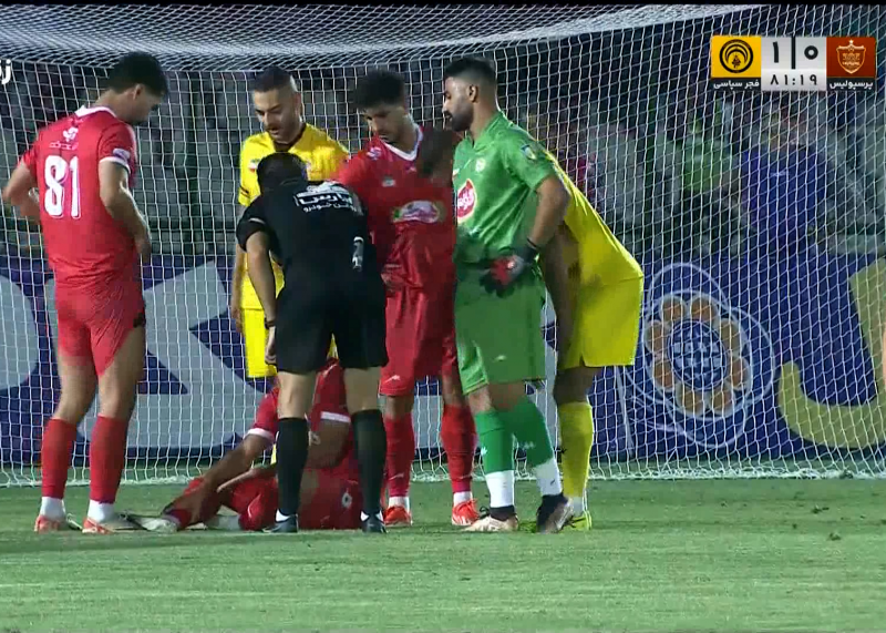 صحنه مشکوک به پنالتی در بازی پرسپولیس و فجر