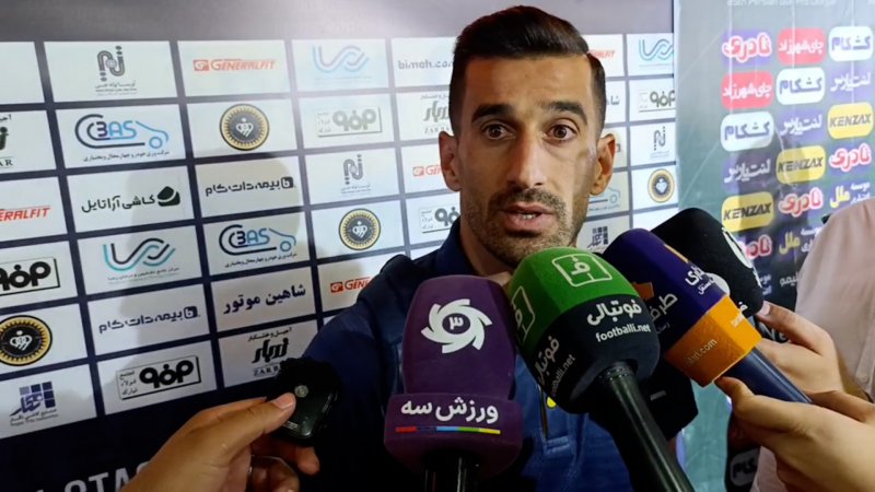 حاج‌صفی: باید در پایان نیمه اول 4-0 به رختکن می‌رفتیم