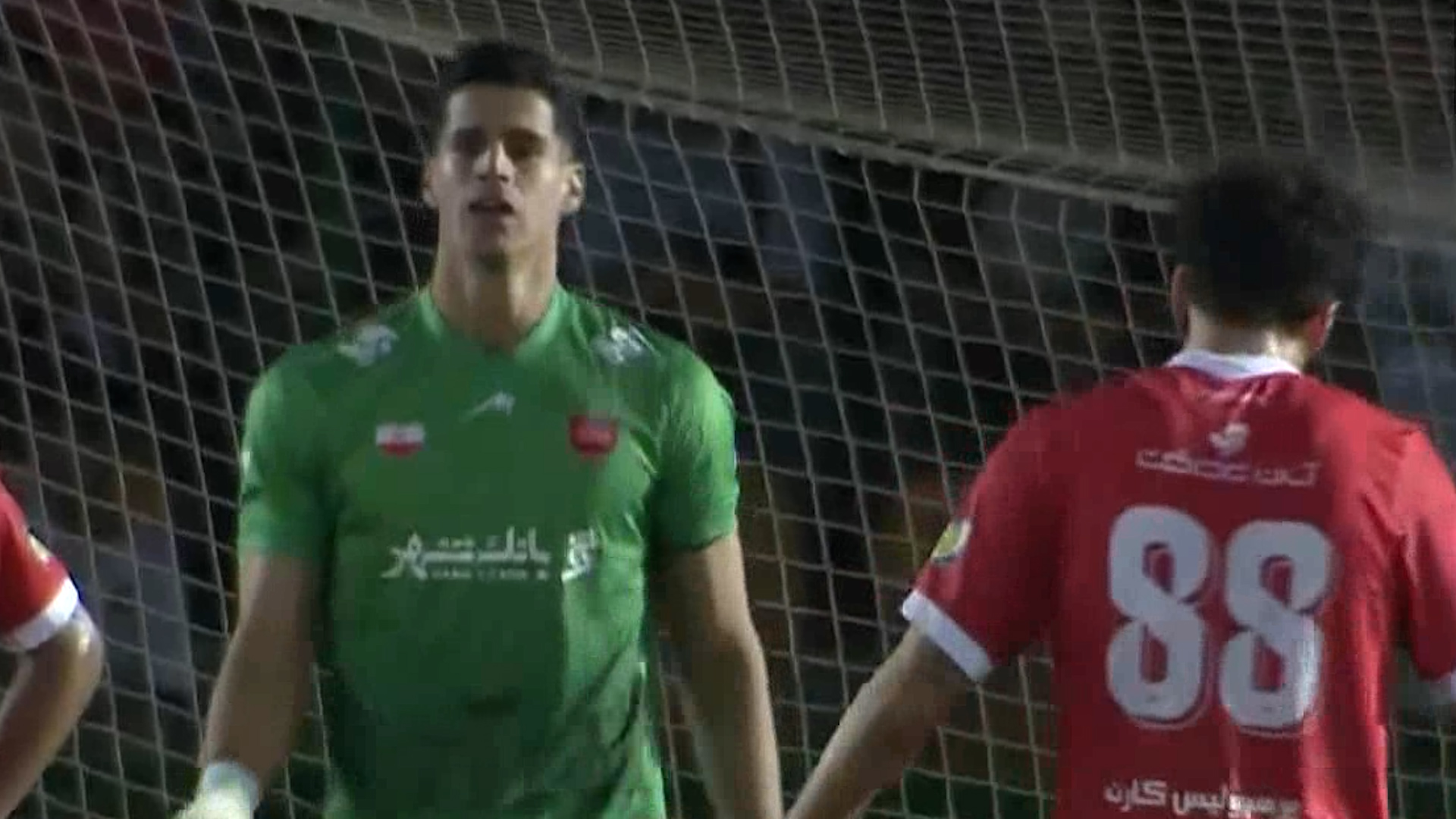سیو تماشایی نیازمند که مانع گلزنی فولاد شد | ویدیو ورزش سه