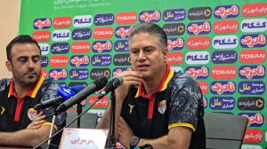 مطهری: فولاد با دست خالی هم میجنگد