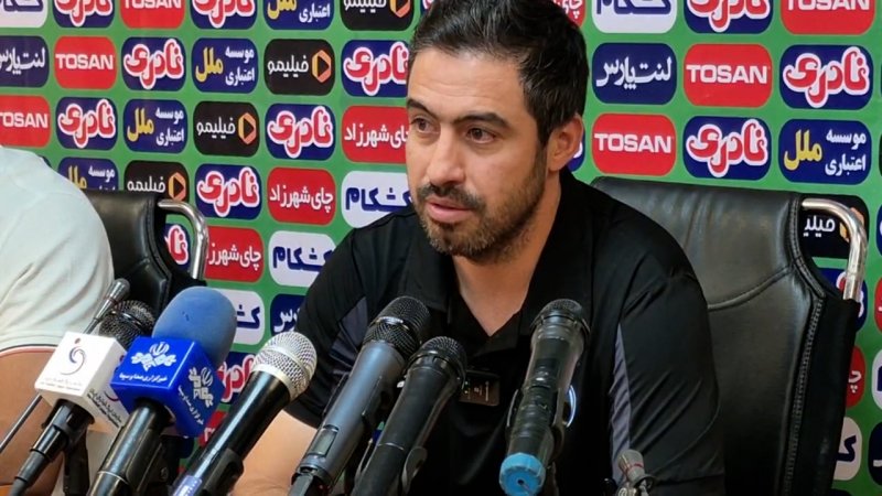 خسرو: بچه ها نمیتوانند با منیر ارتباط بگیرند